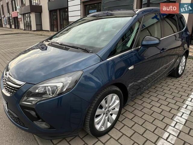Синий Опель Zafira Tourer, объемом двигателя 1.6 л и пробегом 298 тыс. км за 10700 $, фото 7 на Automoto.ua