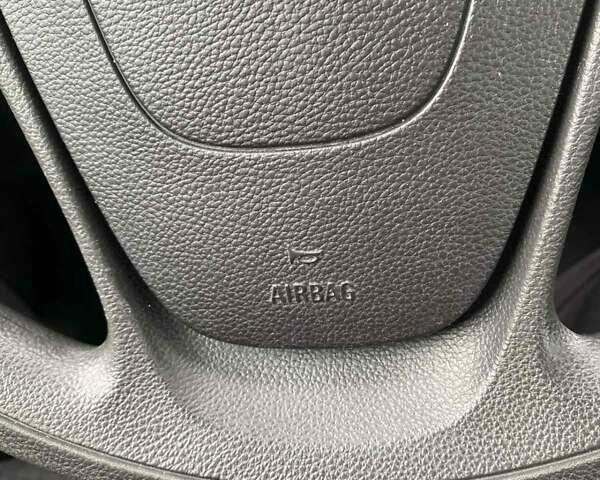 Синий Опель Zafira Tourer, объемом двигателя 1.6 л и пробегом 154 тыс. км за 10200 $, фото 37 на Automoto.ua