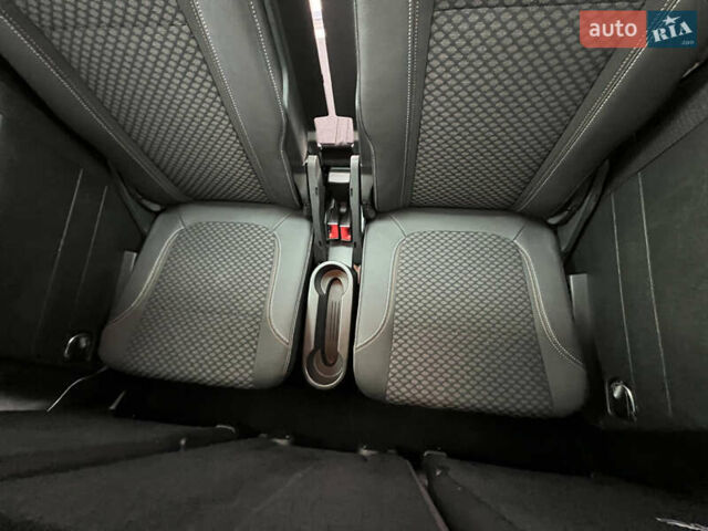 Синий Опель Zafira Tourer, объемом двигателя 1.6 л и пробегом 298 тыс. км за 10700 $, фото 17 на Automoto.ua