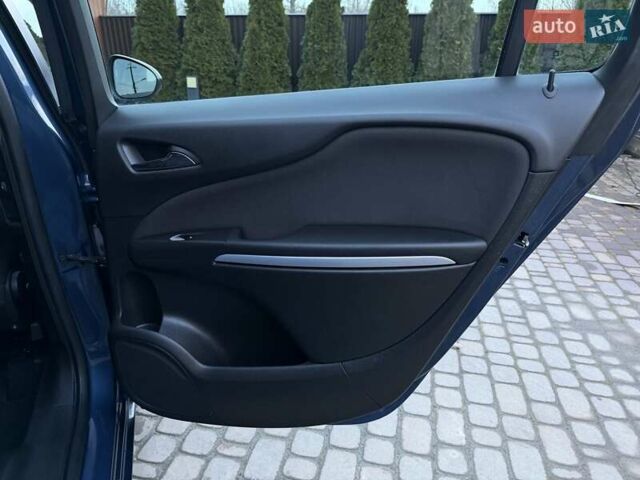 Синій Опель Zafira Tourer, об'ємом двигуна 1.6 л та пробігом 338 тис. км за 12300 $, фото 43 на Automoto.ua