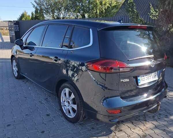 Опель Zafira Tourer 2014 в Тернополе на Automoto.ua Зеленый Опель Zafira Tourer, объемом двигателя 1.6 л и пробегом 245 тыс. км за 10500 $, фото 1 на Automoto.ua