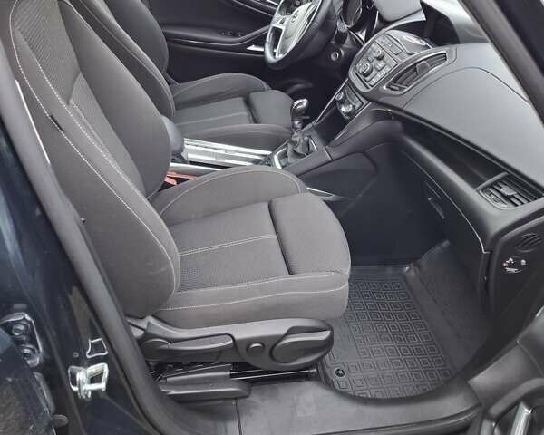 Опель Zafira Tourer 2014 в Тернополе на Automoto.ua Зеленый Опель Zafira Tourer, объемом двигателя 1.6 л и пробегом 245 тыс. км за 10500 $, фото 12 на Automoto.ua