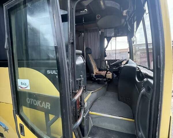 Желтый Отокар Султан, объемом двигателя 4.8 л и пробегом 500 тыс. км за 10000 $, фото 1 на Automoto.ua