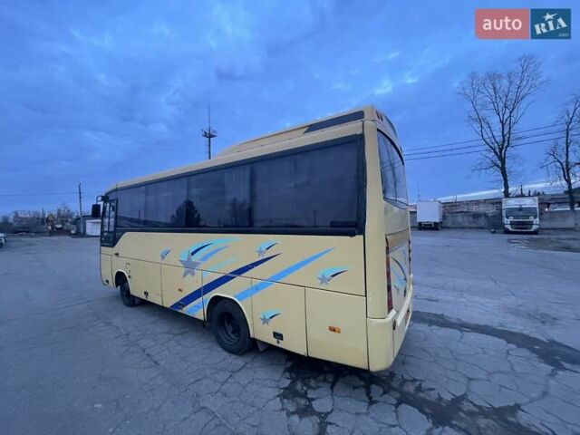 Желтый Отокар Султан, объемом двигателя 4.8 л и пробегом 500 тыс. км за 10000 $, фото 19 на Automoto.ua