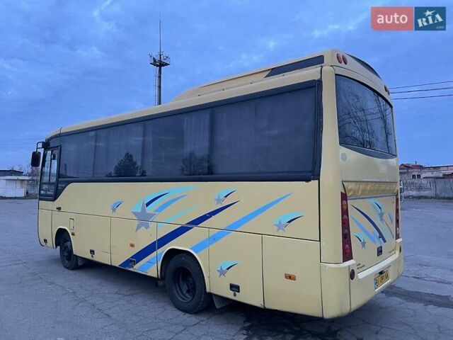 Желтый Отокар Султан, объемом двигателя 4.8 л и пробегом 500 тыс. км за 10000 $, фото 10 на Automoto.ua