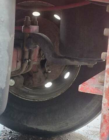 Красный Ова 390k911, объемом двигателя 0 л и пробегом 500 тыс. км за 14200 $, фото 4 на Automoto.ua