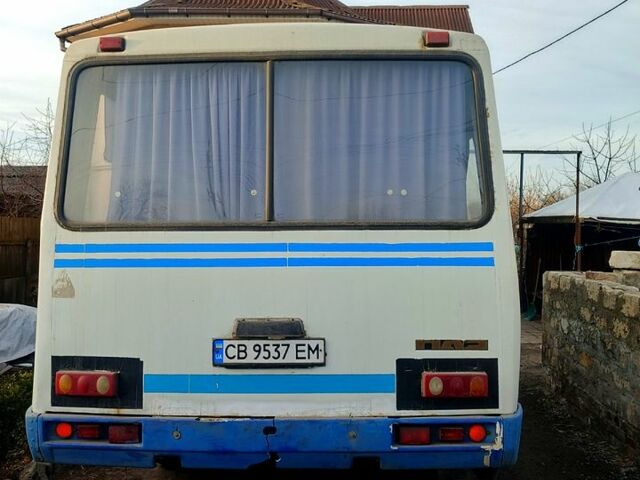 Белый ПАЗ 3205, объемом двигателя 4.7 л и пробегом 350 тыс. км за 2500 $, фото 2 на Automoto.ua