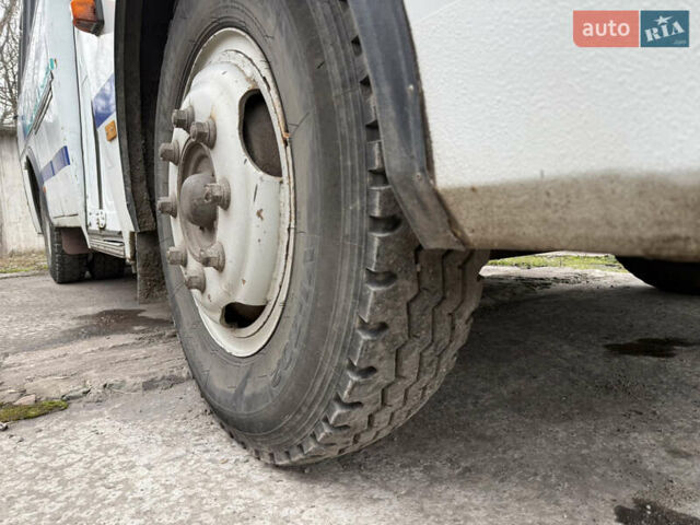 Белый ПАЗ 3205, объемом двигателя 4.75 л и пробегом 100 тыс. км за 5500 $, фото 6 на Automoto.ua