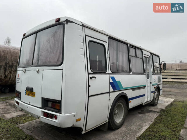 Белый ПАЗ 3205, объемом двигателя 4.75 л и пробегом 100 тыс. км за 5500 $, фото 4 на Automoto.ua