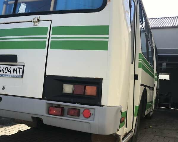 Білий ПАЗ 3205, об'ємом двигуна 4.67 л та пробігом 300 тис. км за 14000 $, фото 4 на Automoto.ua