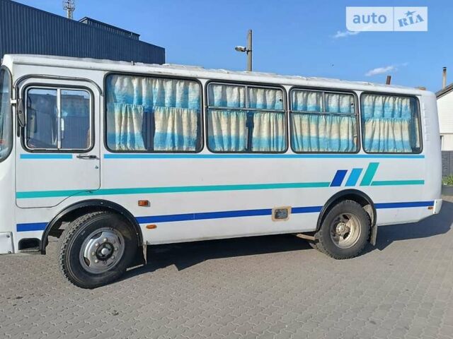 Білий ПАЗ 3205, об'ємом двигуна 3.97 л та пробігом 20 тис. км за 8500 $, фото 3 на Automoto.ua