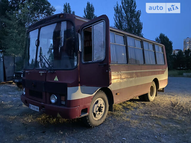 Красный ПАЗ 3205, объемом двигателя 4.3 л и пробегом 100 тыс. км за 1350 $, фото 12 на Automoto.ua