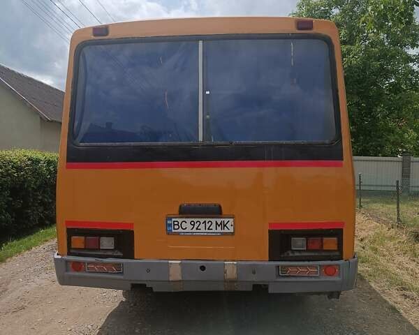 Желтый ПАЗ 3205, объемом двигателя 4 л и пробегом 200 тыс. км за 3500 $, фото 8 на Automoto.ua