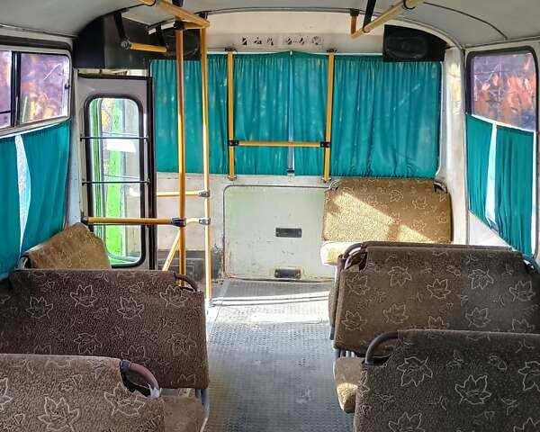 Зелений ПАЗ 3205, об'ємом двигуна 4.75 л та пробігом 300 тис. км за 5000 $, фото 10 на Automoto.ua