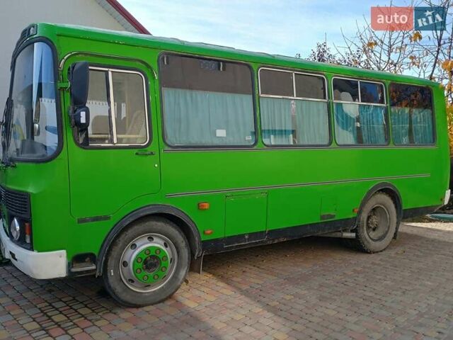 Зелений ПАЗ 3205, об'ємом двигуна 4.75 л та пробігом 300 тис. км за 5000 $, фото 1 на Automoto.ua