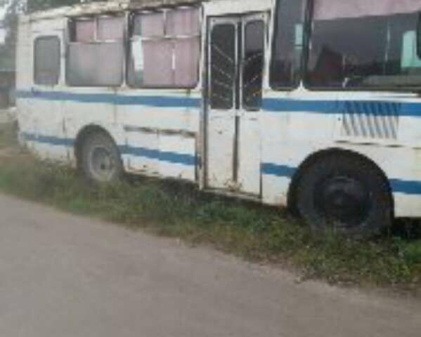 Белый ПАЗ 32051, объемом двигателя 4.3 л и пробегом 500 тыс. км за 1600 $, фото 4 на Automoto.ua
