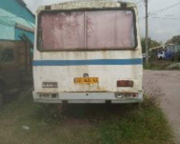 Белый ПАЗ 32051, объемом двигателя 4.3 л и пробегом 500 тыс. км за 1600 $, фото 6 на Automoto.ua