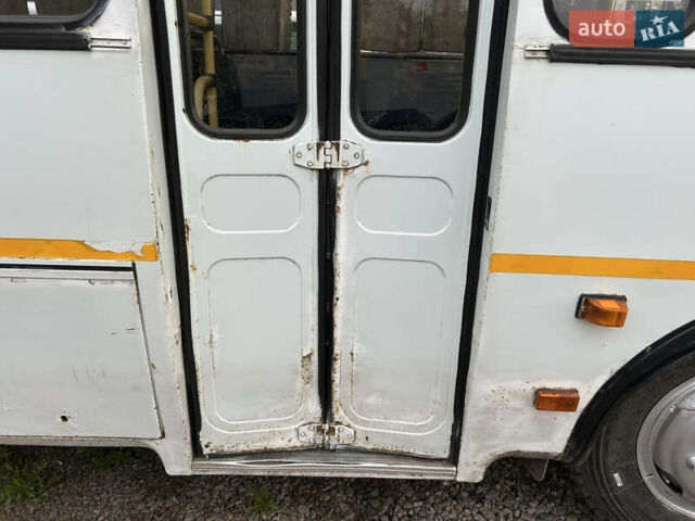 ПАЗ 32051, об'ємом двигуна 5.7 л та пробігом 1 тис. км за 6100 $, фото 12 на Automoto.ua