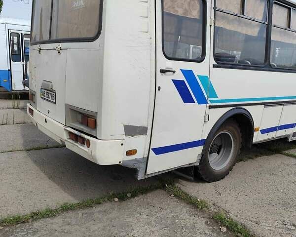 Белый ПАЗ 32053, объемом двигателя 4.75 л и пробегом 81 тыс. км за 5200 $, фото 1 на Automoto.ua
