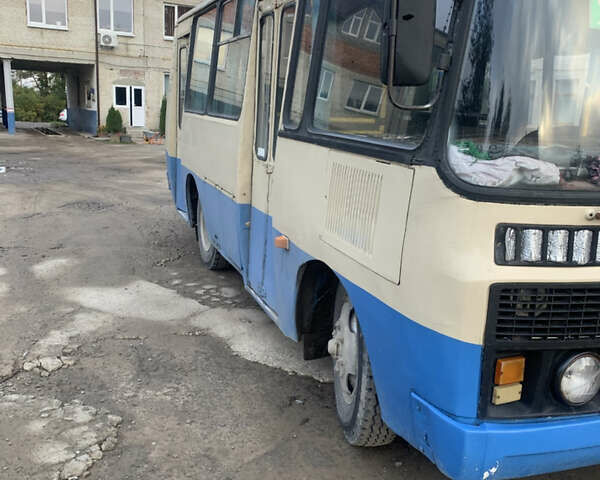 Білий ПАЗ 32054, об'ємом двигуна 3.97 л та пробігом 100 тис. км за 4000 $, фото 3 на Automoto.ua