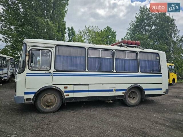 Білий ПАЗ 32054, об'ємом двигуна 4.67 л та пробігом 300 тис. км за 2500 $, фото 3 на Automoto.ua