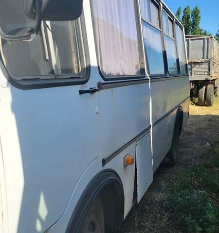 Белый ПАЗ 32054, объемом двигателя 4.75 л и пробегом 141 тыс. км за 3000 $, фото 3 на Automoto.ua