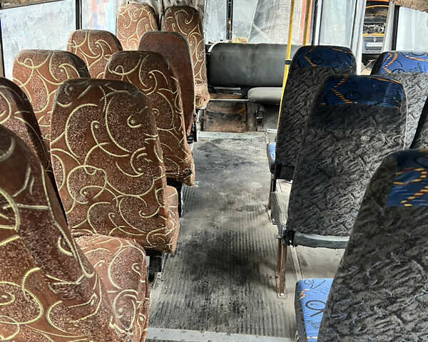 Білий ПАЗ 32054, об'ємом двигуна 4.2 л та пробігом 1000 тис. км за 4250 $, фото 15 на Automoto.ua