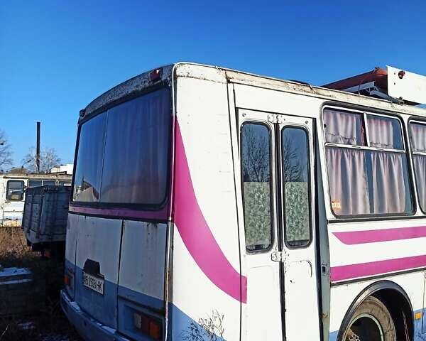 Белый ПАЗ 32054, объемом двигателя 4.67 л и пробегом 150 тыс. км за 3700 $, фото 3 на Automoto.ua