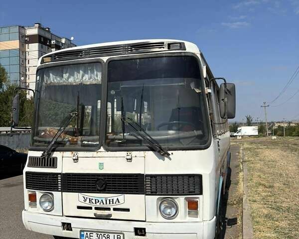 Білий ПАЗ 4234, об'ємом двигуна 5.96 л та пробігом 300 тис. км за 9000 $, фото 1 на Automoto.ua