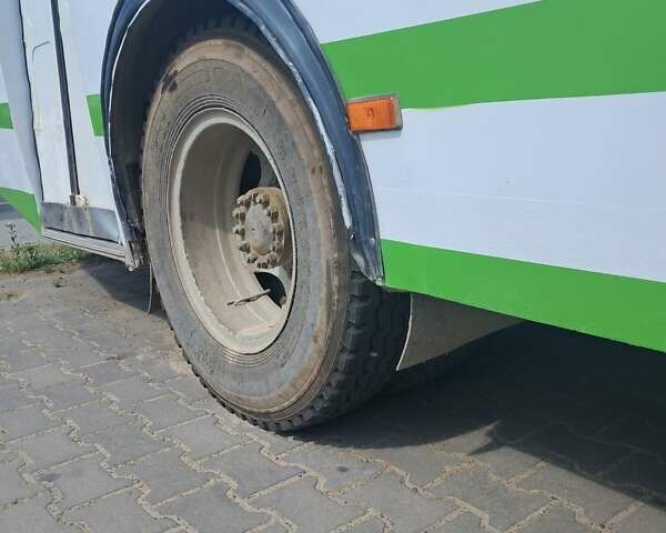 Білий ПАЗ 4234, об'ємом двигуна 4.75 л та пробігом 205 тис. км за 8000 $, фото 13 на Automoto.ua