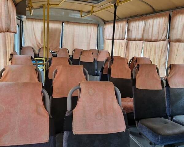 Белый ПАЗ 4234, объемом двигателя 4.75 л и пробегом 300 тыс. км за 5000 $, фото 2 на Automoto.ua