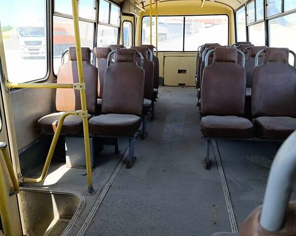 Бежевий ПАЗ 4234, об'ємом двигуна 4.75 л та пробігом 393 тис. км за 6000 $, фото 7 на Automoto.ua