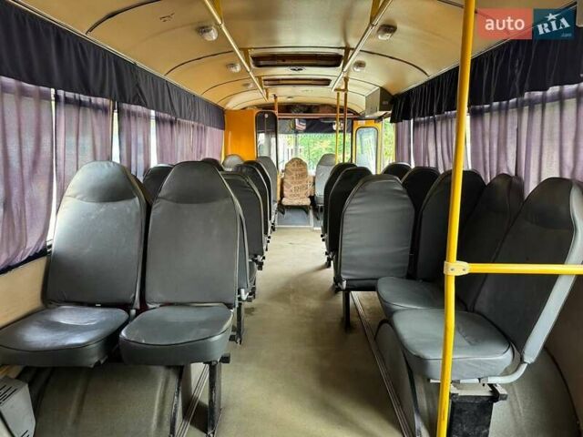 Желтый ПАЗ 4234, объемом двигателя 4.75 л и пробегом 250 тыс. км за 19000 $, фото 11 на Automoto.ua