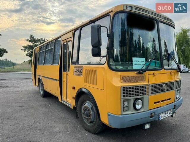Желтый ПАЗ 4234, объемом двигателя 4.75 л и пробегом 250 тыс. км за 19000 $, фото 1 на Automoto.ua