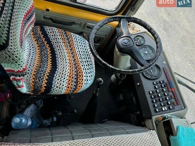 Желтый ПАЗ 4234, объемом двигателя 4.75 л и пробегом 250 тыс. км за 19000 $, фото 9 на Automoto.ua