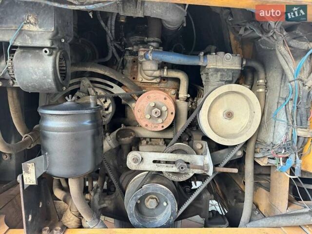 Желтый ПАЗ 4234, объемом двигателя 4.75 л и пробегом 50 тыс. км за 17000 $, фото 8 на Automoto.ua