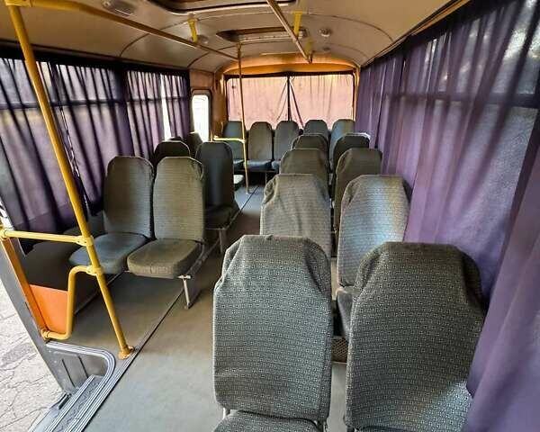 Желтый ПАЗ 4234, объемом двигателя 4.75 л и пробегом 50 тыс. км за 17000 $, фото 10 на Automoto.ua