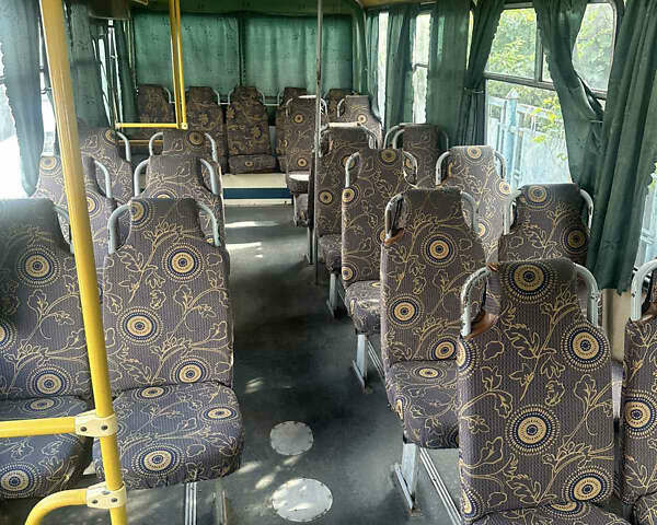 Зеленый ПАЗ 4234, объемом двигателя 4.75 л и пробегом 500 тыс. км за 8700 $, фото 5 на Automoto.ua