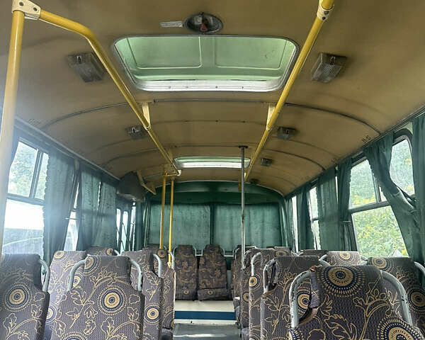 Зеленый ПАЗ 4234, объемом двигателя 4.75 л и пробегом 500 тыс. км за 8700 $, фото 4 на Automoto.ua