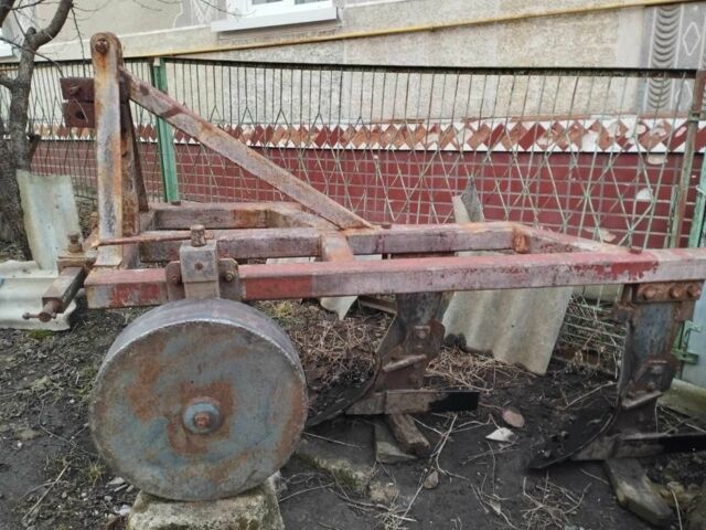 ПЛН 3-35 2010 у Тернополі на Automoto.ua Червоний ПЛН 3-35, об'ємом двигуна 0 л та пробігом 0 тис. км за 879 $, фото 1 на Automoto.ua