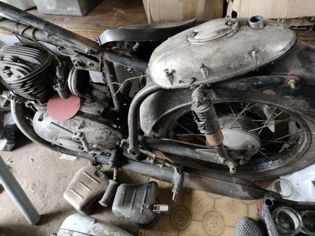 Панонія 3302, об'ємом двигуна 0.25 л та пробігом 0 тис. км за 20000 $, фото 9 на Automoto.ua