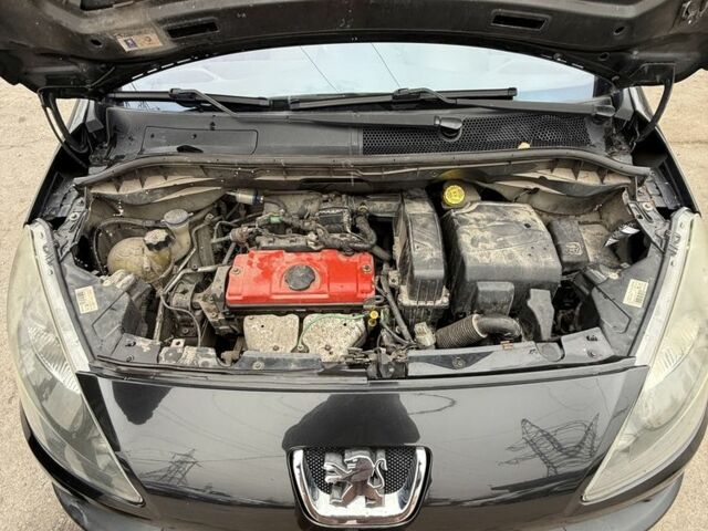 Чорний Пежо 1007, об'ємом двигуна 1.4 л та пробігом 200 тис. км за 3600 $, фото 12 на Automoto.ua