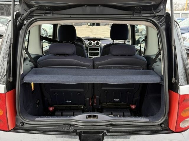 Чорний Пежо 1007, об'ємом двигуна 1.4 л та пробігом 200 тис. км за 3600 $, фото 11 на Automoto.ua