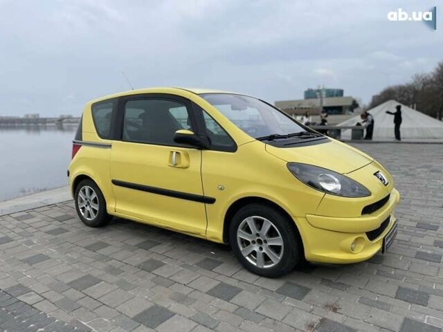 Пежо 1007, объемом двигателя 1.4 л и пробегом 160 тыс. км за 4800 $, фото 7 на Automoto.ua