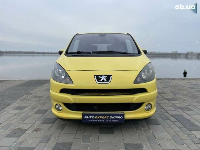 Пежо 1007, объемом двигателя 1.4 л и пробегом 160 тыс. км за 4800 $, фото 1 на Automoto.ua