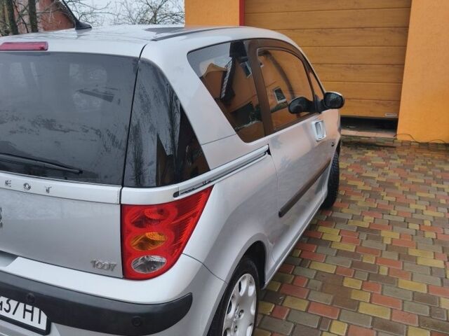 Серый Пежо 1007, объемом двигателя 1.6 л и пробегом 140 тыс. км за 4700 $, фото 4 на Automoto.ua