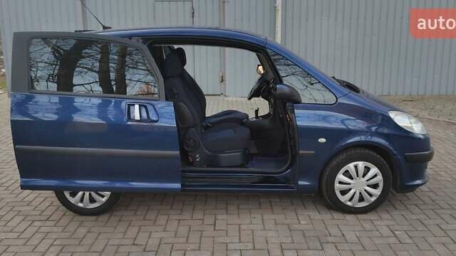 Синій Пежо 1007, об'ємом двигуна 1.36 л та пробігом 160 тис. км за 4999 $, фото 8 на Automoto.ua