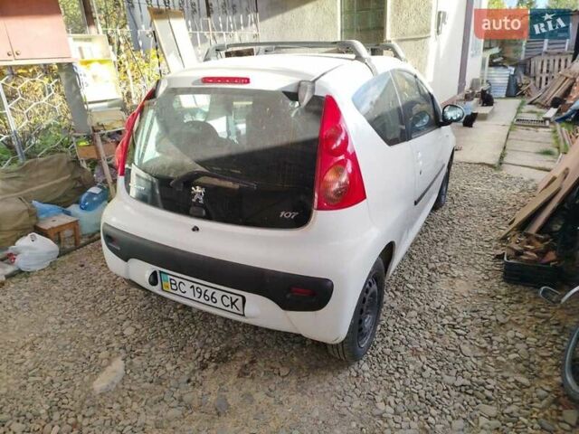 Пежо 107 2011 в Стрые на Automoto.ua Белый Пежо 107, объемом двигателя 1 л и пробегом 189 тыс. км за 4999 $, фото 6 на Automoto.ua