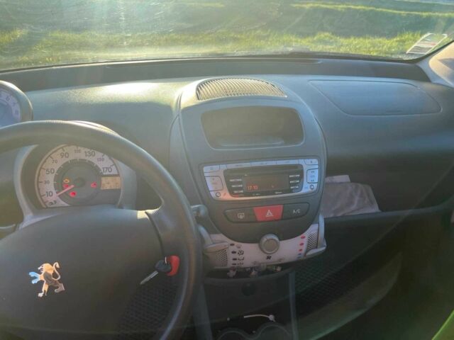 Белый Пежо 107, объемом двигателя 1 л и пробегом 71 тыс. км за 5600 $, фото 11 на Automoto.ua