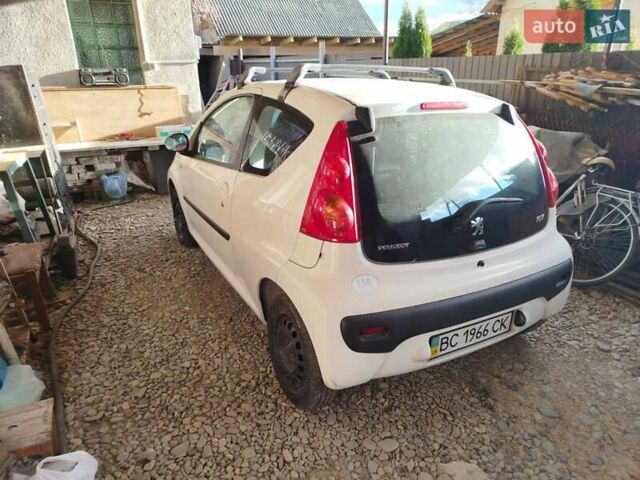 Пежо 107 2011 в Стрые на Automoto.ua Белый Пежо 107, объемом двигателя 1 л и пробегом 189 тыс. км за 4999 $, фото 5 на Automoto.ua
